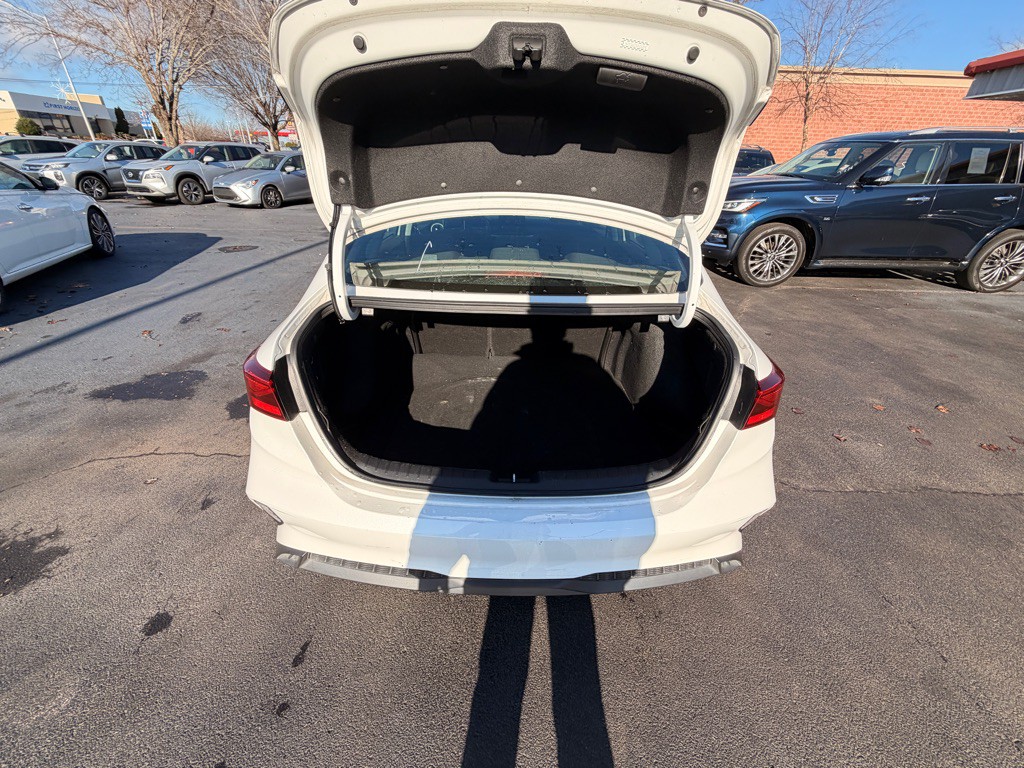 2023 Kia Forte Image 6