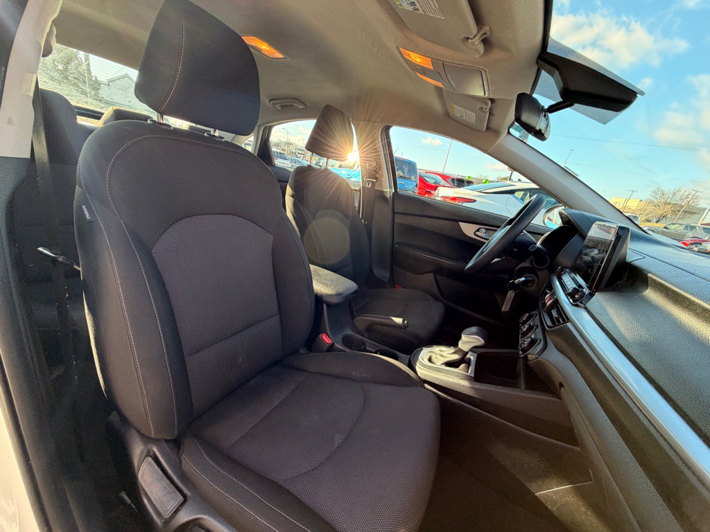 2023 Kia Forte Image 7