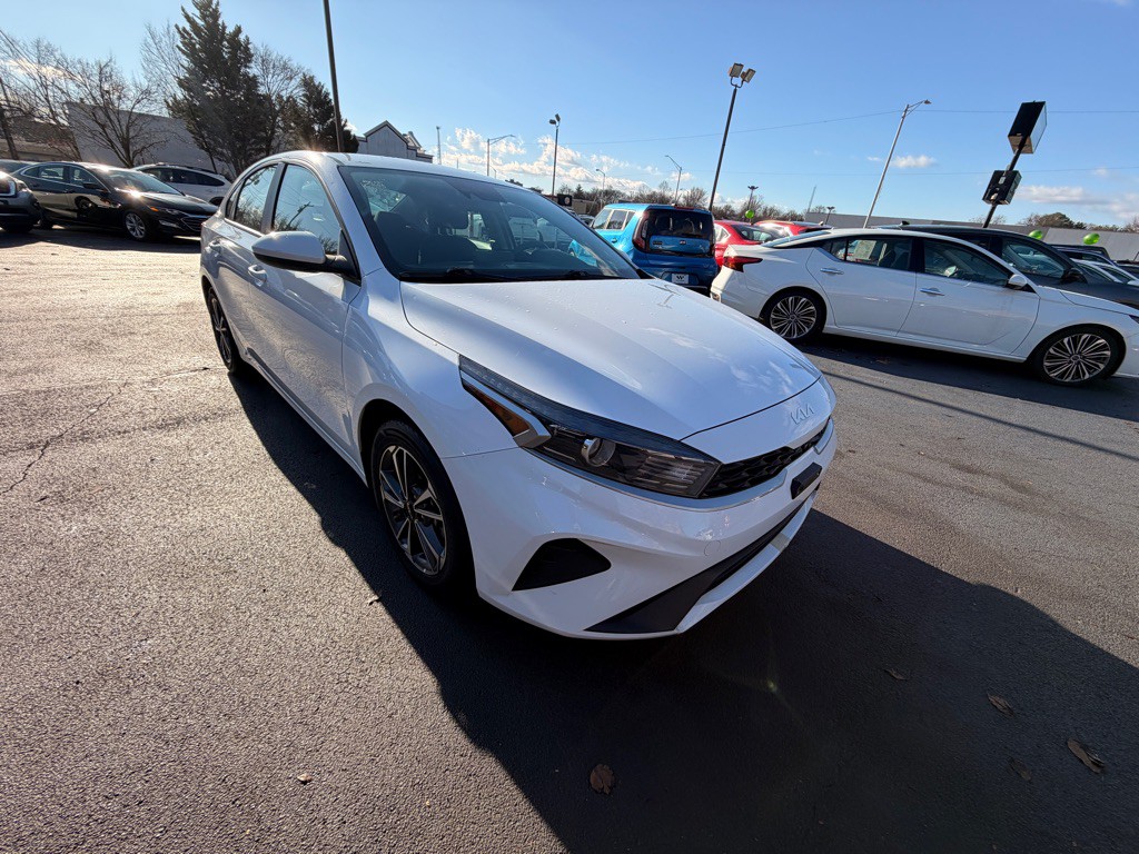 2023 Kia Forte Image 11