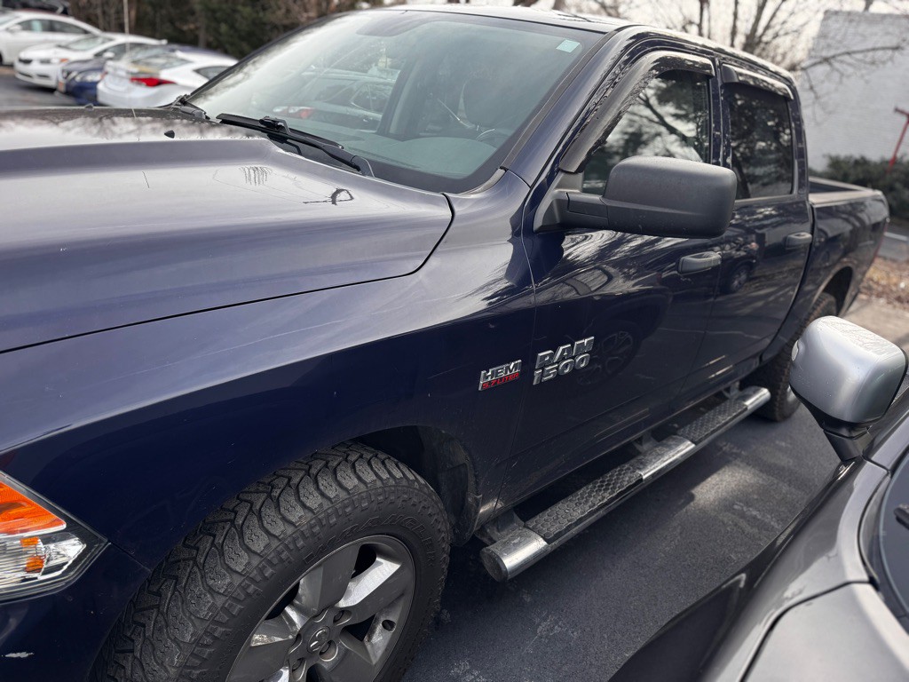 2018 RAM 1500 Image 3