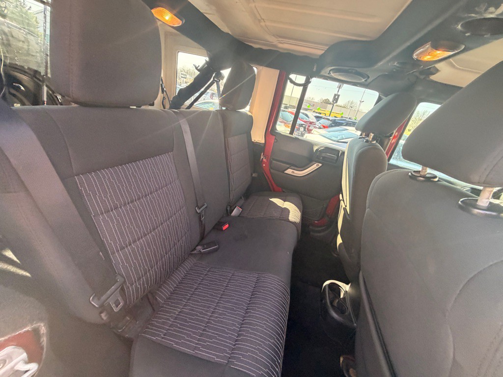 2012 Jeep Wrangler Unlimited Image 6