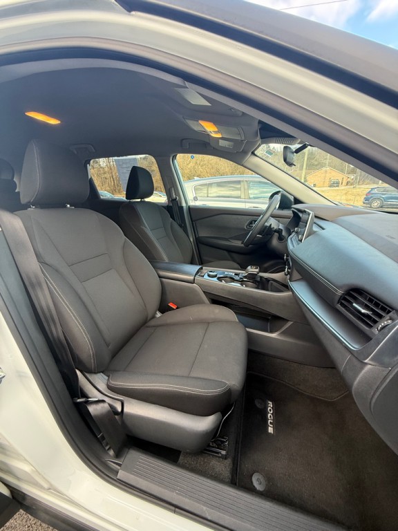 2023 Nissan Rogue Image 10