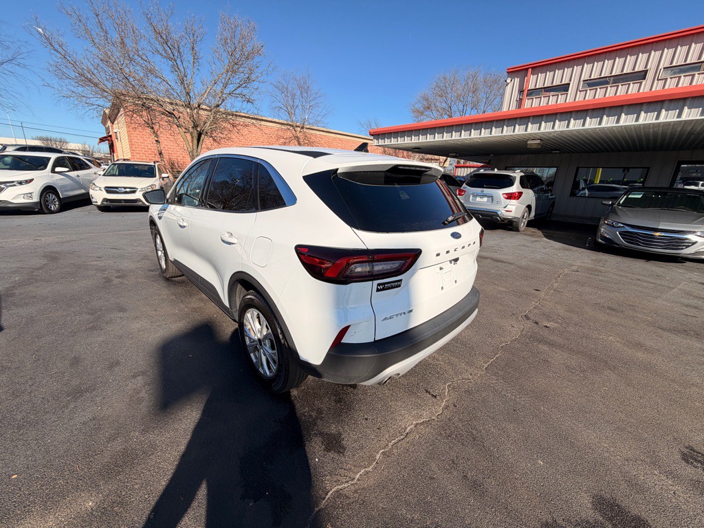 2024 Ford Escape Image 4