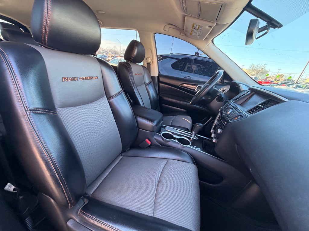 2019 Nissan Pathfinder Image 9
