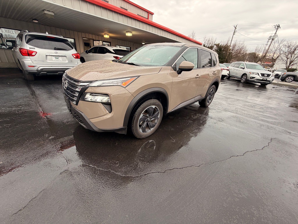 2024 Nissan Rogue Image 2