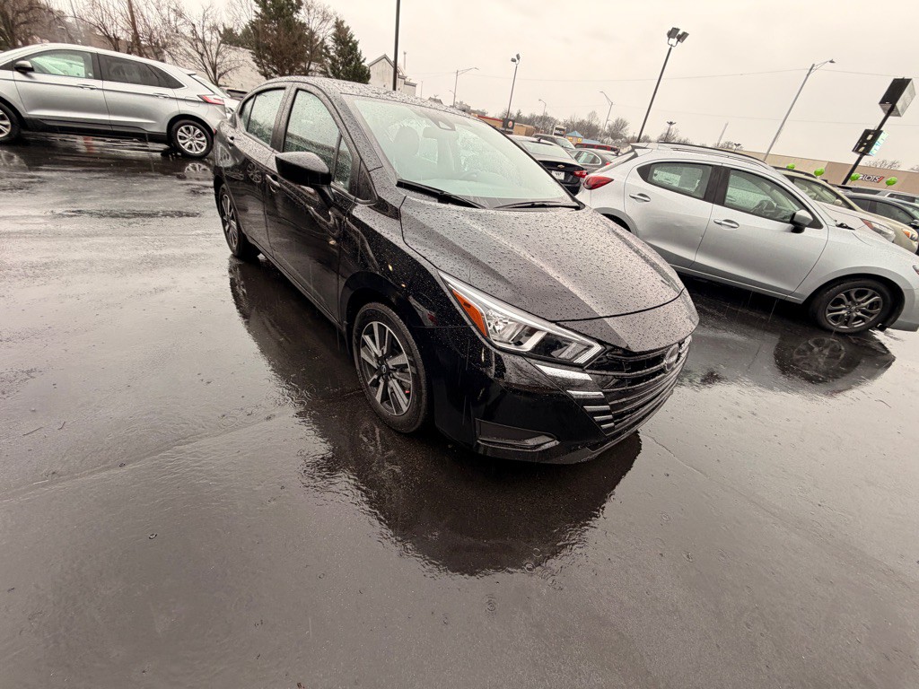 2024 Nissan Versa Image 3