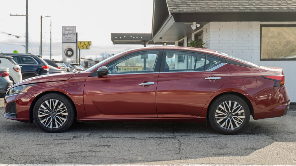 2024 Nissan Altima Image 3