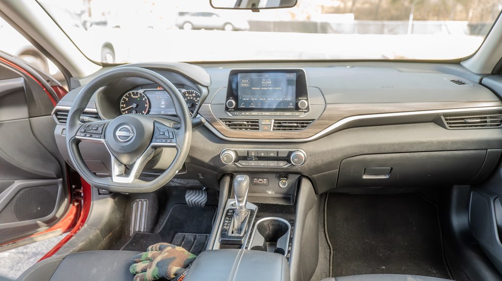 2024 Nissan Altima Image 11