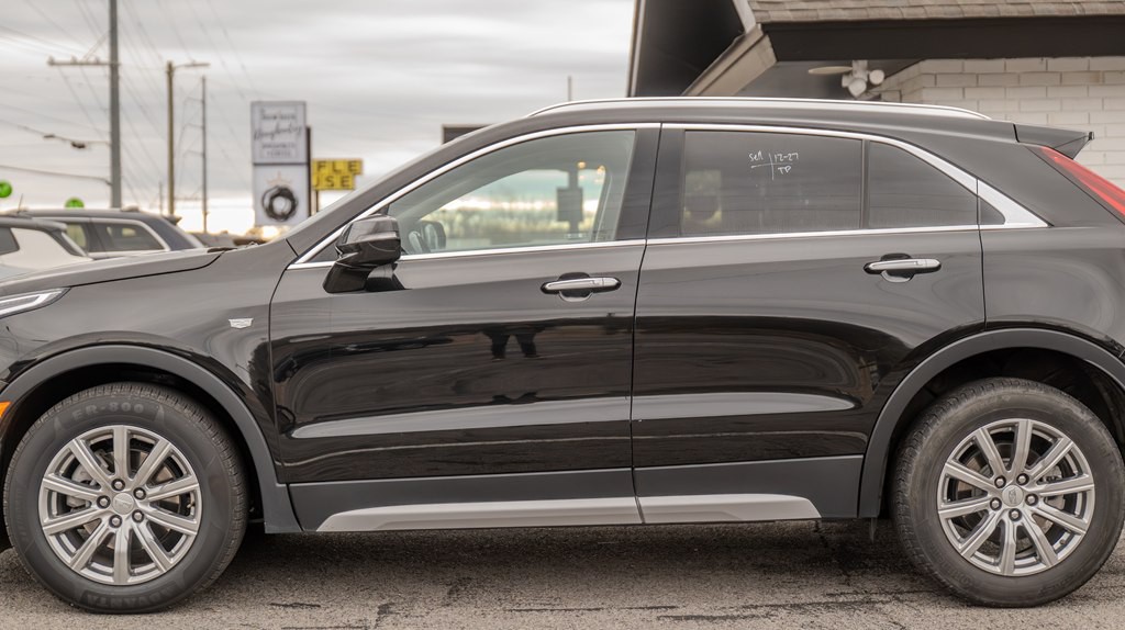 2023 Cadillac XT4 Image 3