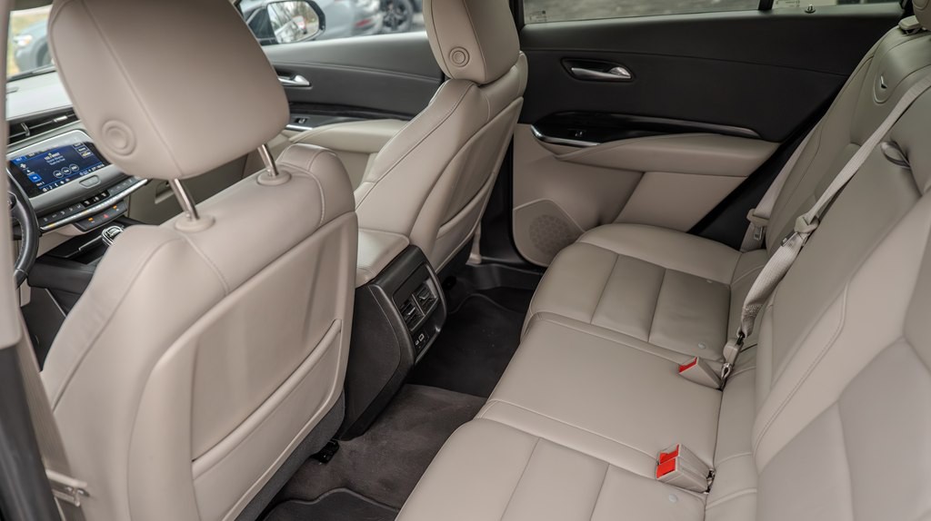 2023 Cadillac XT4 Image 10