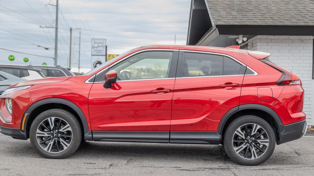 2024 Mitsubishi Eclipse Image 3