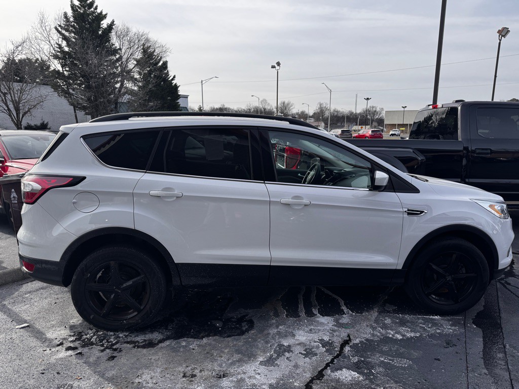 2017 Ford Escape Image 4