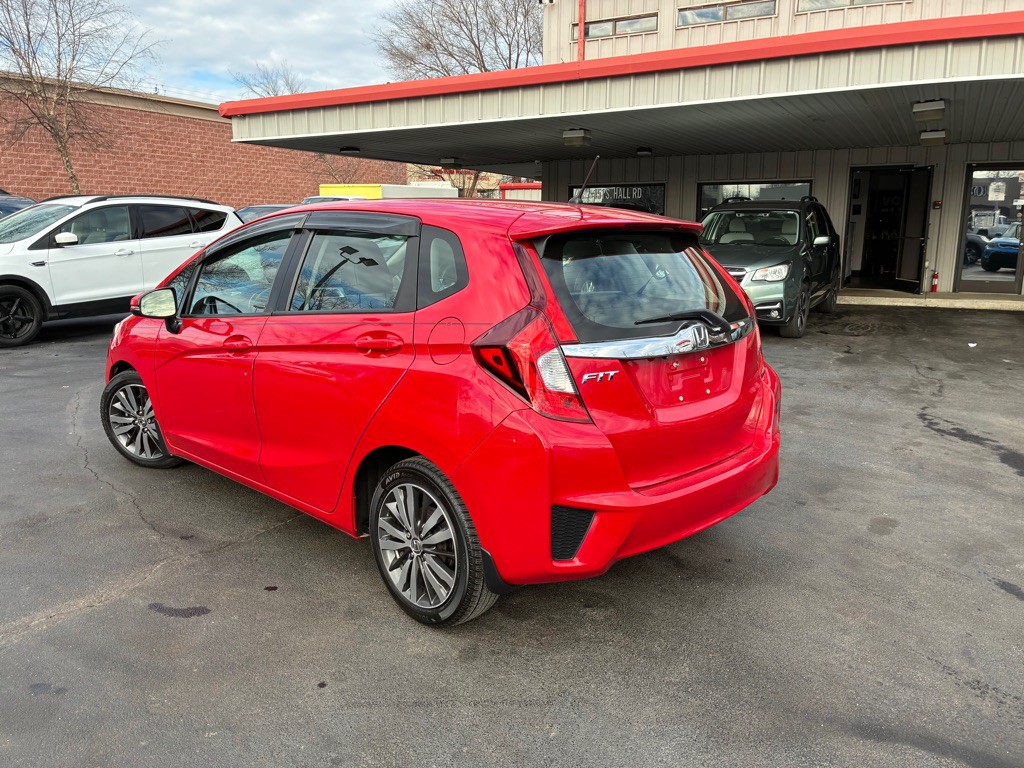 2015 Honda Fit Image 2