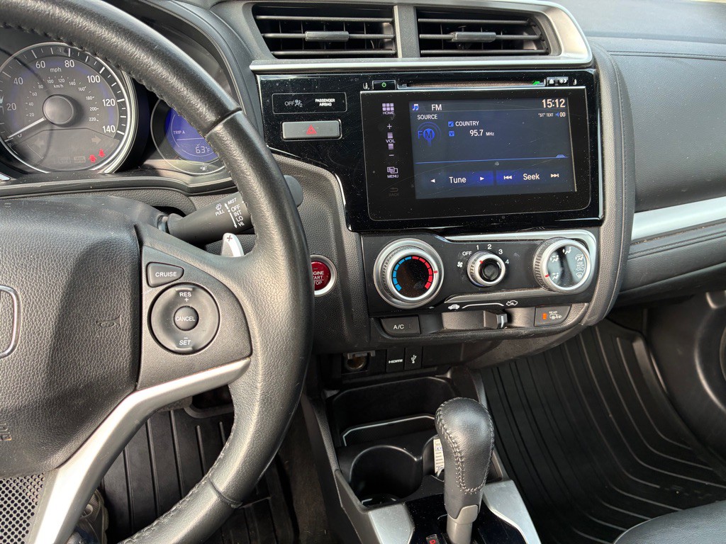 2015 Honda Fit Image 17