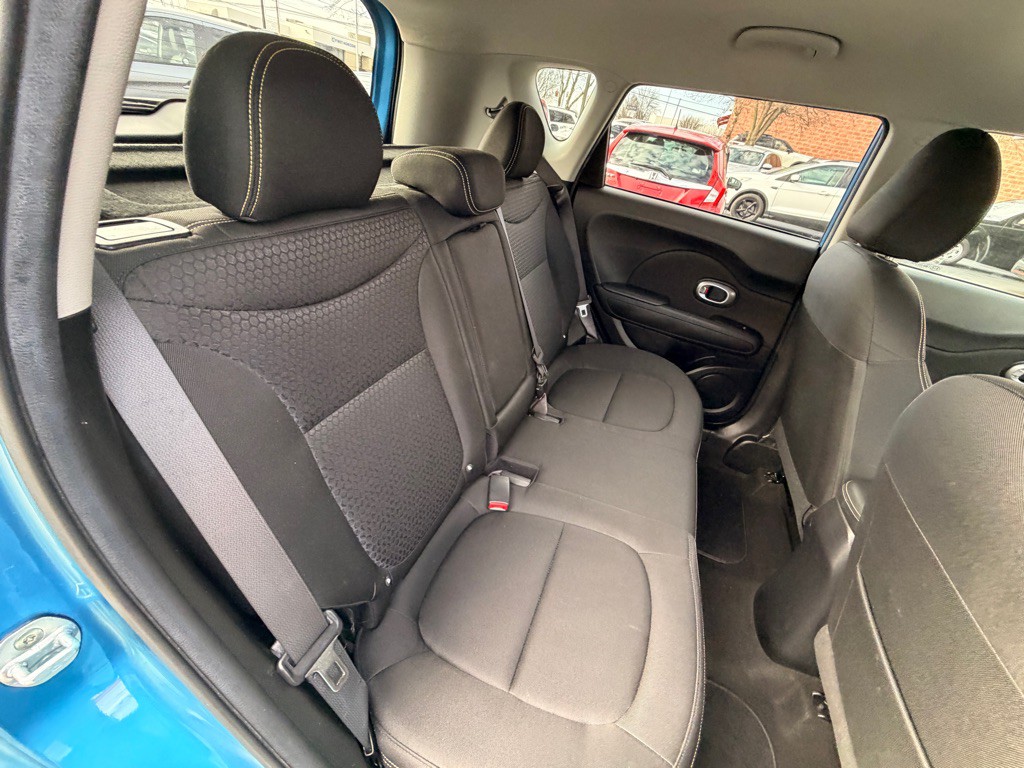 2016 Kia Soul Image 6