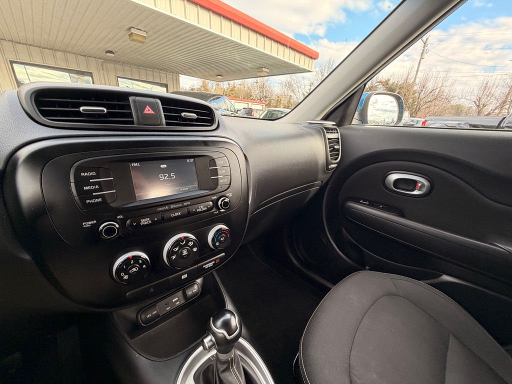 2016 Kia Soul Image 10
