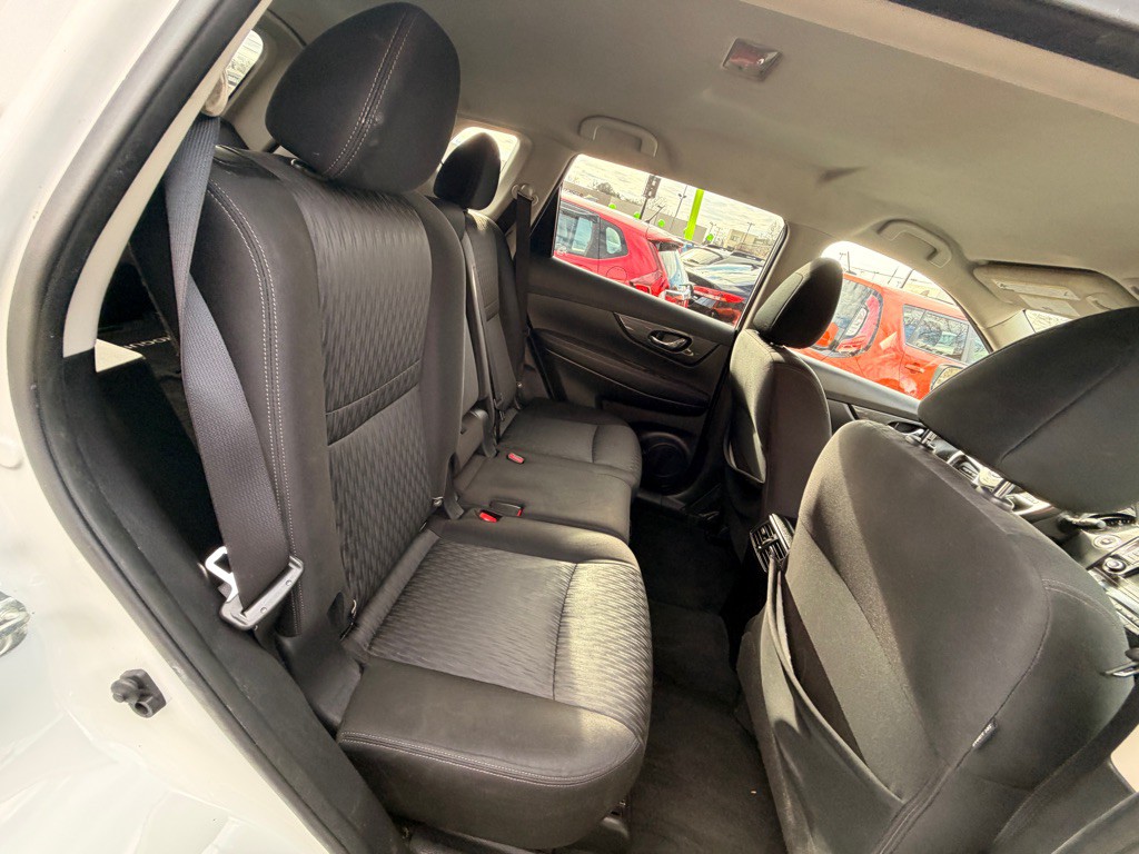 2020 Nissan Rogue Image 6