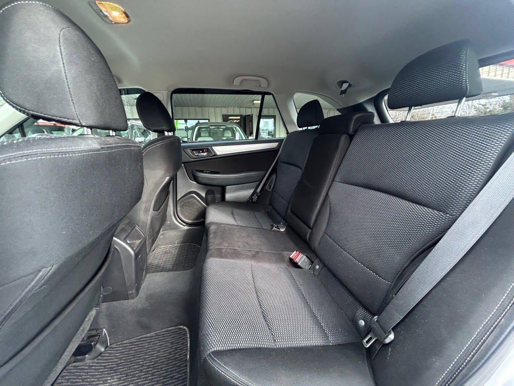 2017 Subaru Outback Image 6