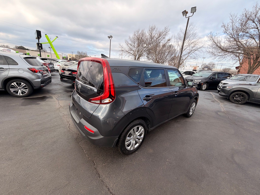 2020 Kia Soul Image 2