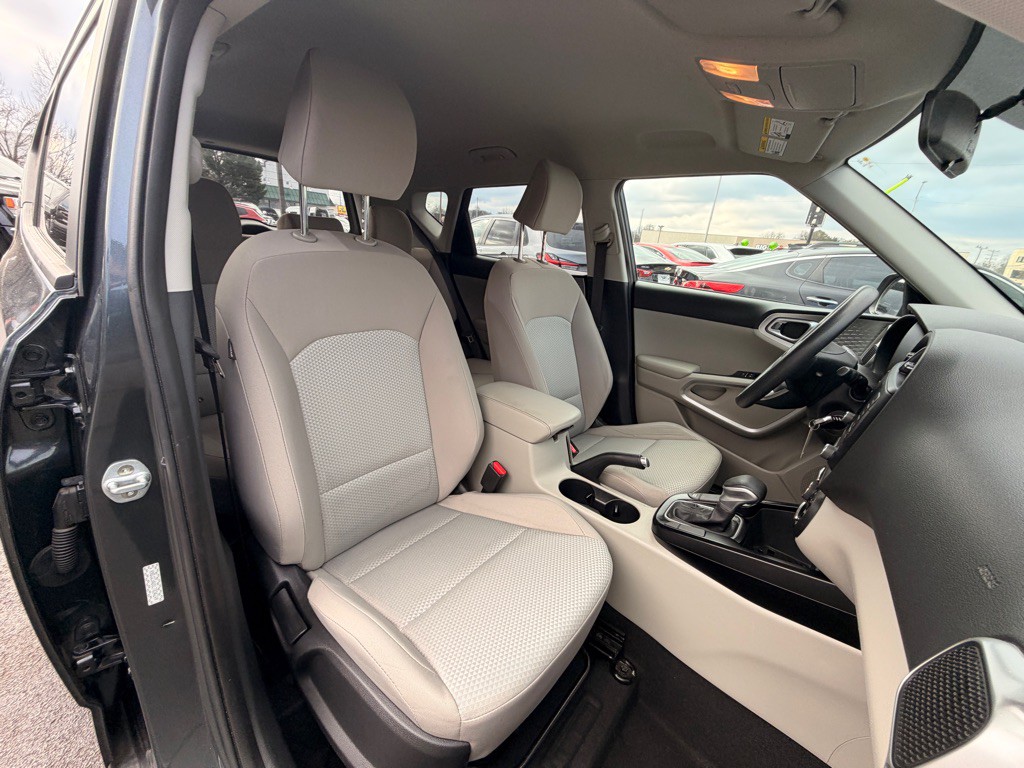 2020 Kia Soul Image 6