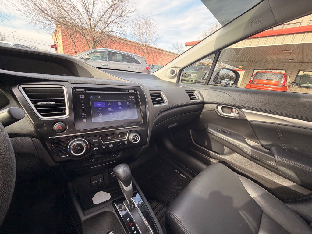 2015 Honda Civic Image 7