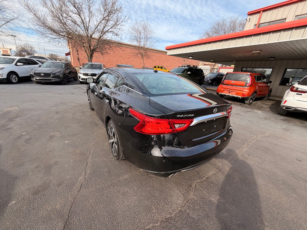 2018 Nissan Maxima Image 3
