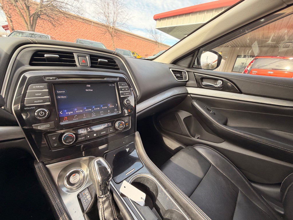 2018 Nissan Maxima Image 8