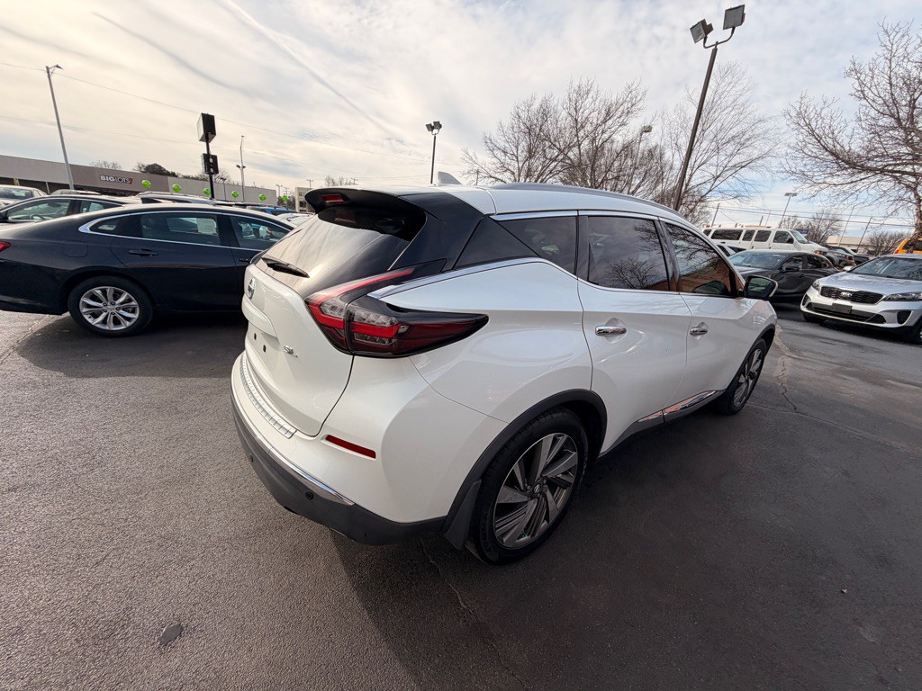 2019 Nissan Murano Image 2