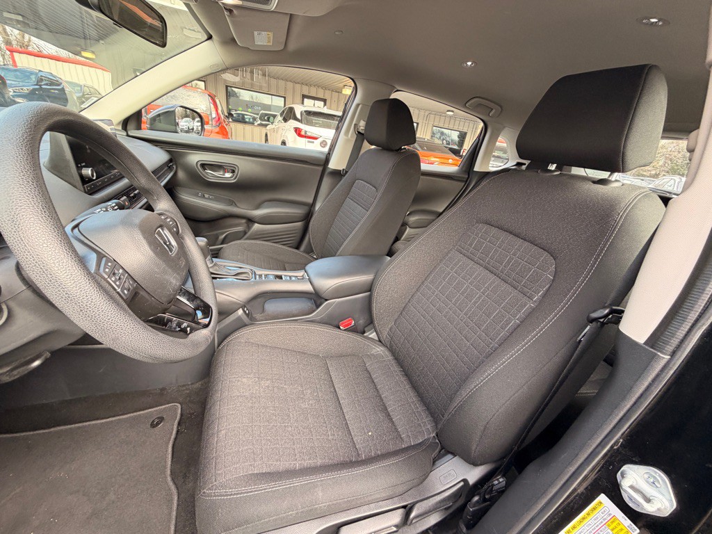 2025 Honda HR-V Image 8