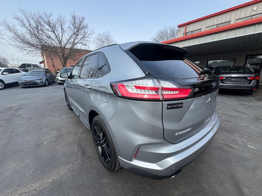 2020 Ford Edge Image 7