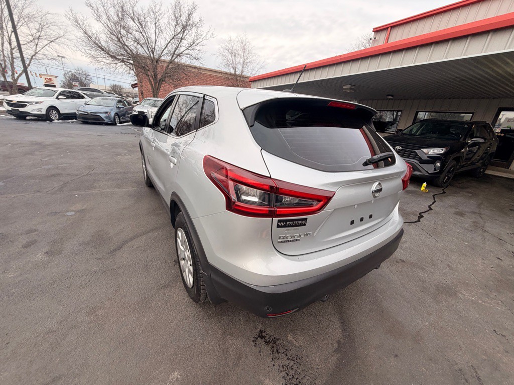 2020 Nissan Rogue Image 4