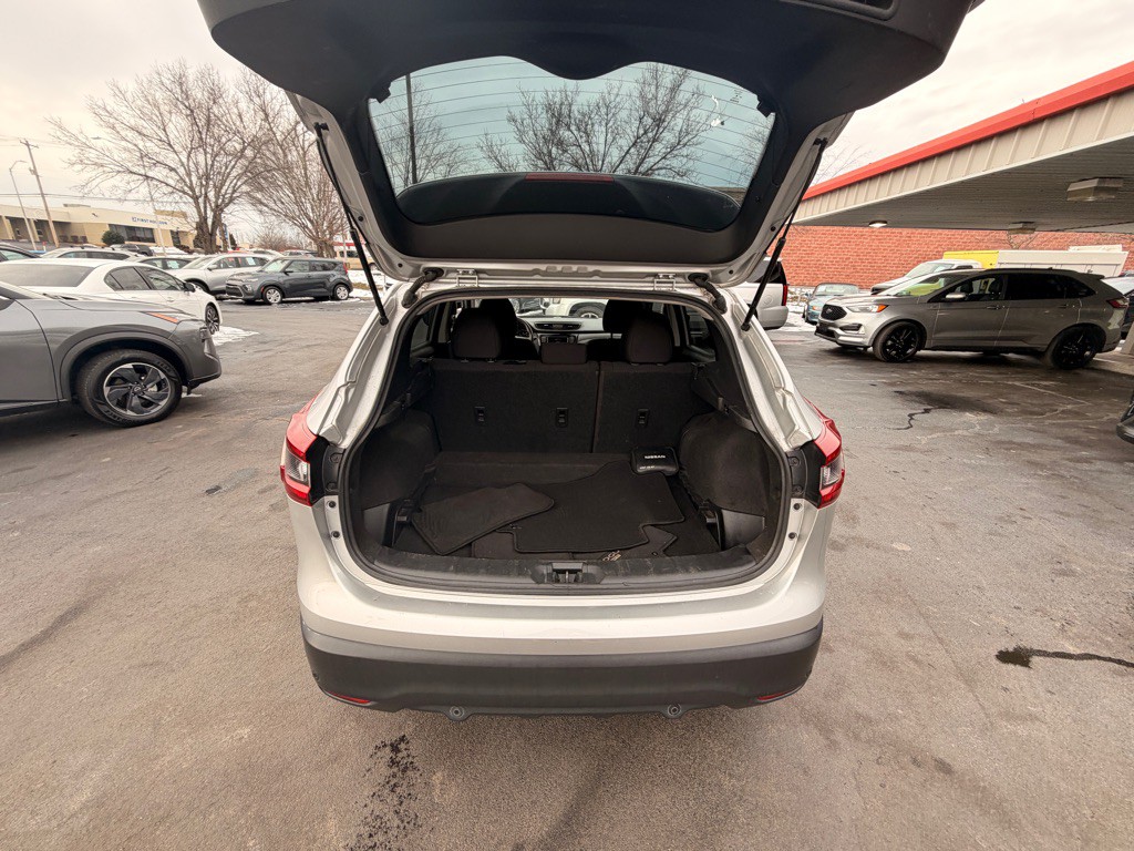 2020 Nissan Rogue Image 5