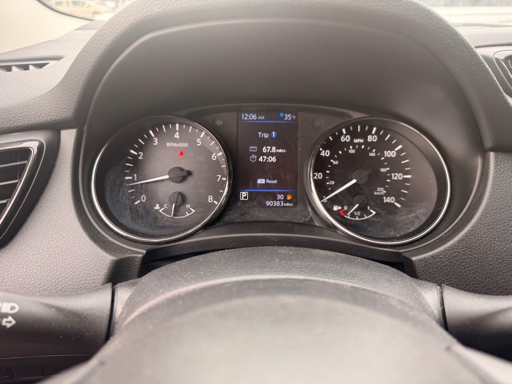 2020 Nissan Rogue Image 11