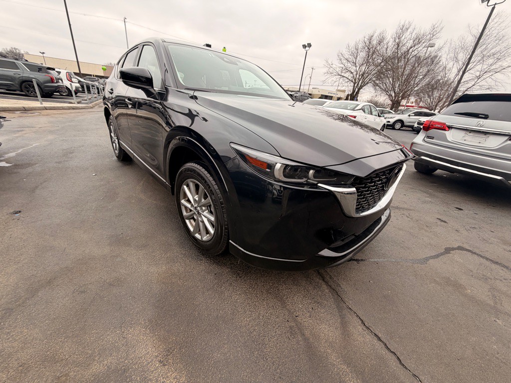 2025 Mazda CX-5 Image 2