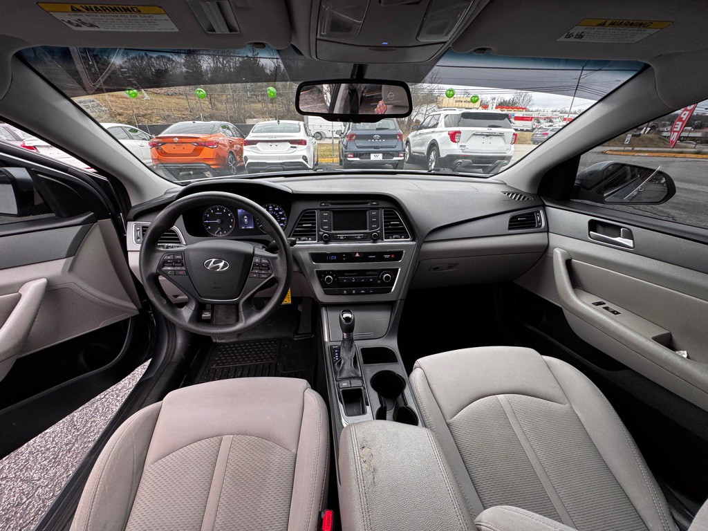 2015 Hyundai Sonata Image 8