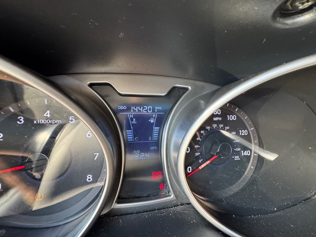 2012 Hyundai Veloster Image 9