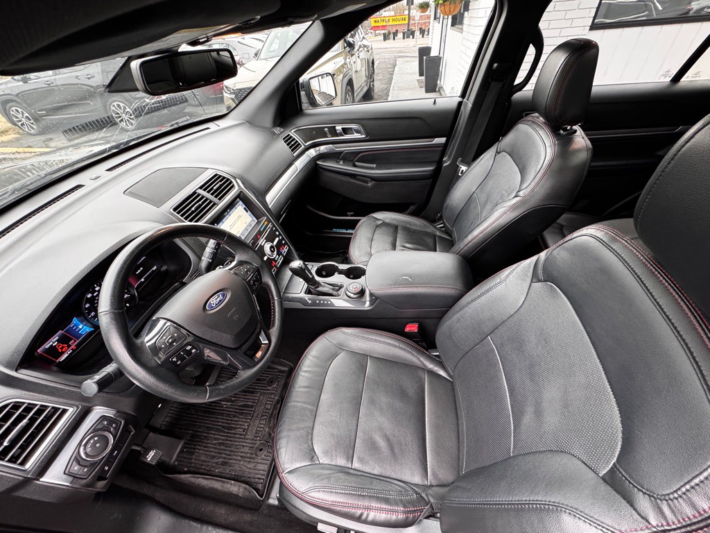 2018 Ford Explorer Image 6