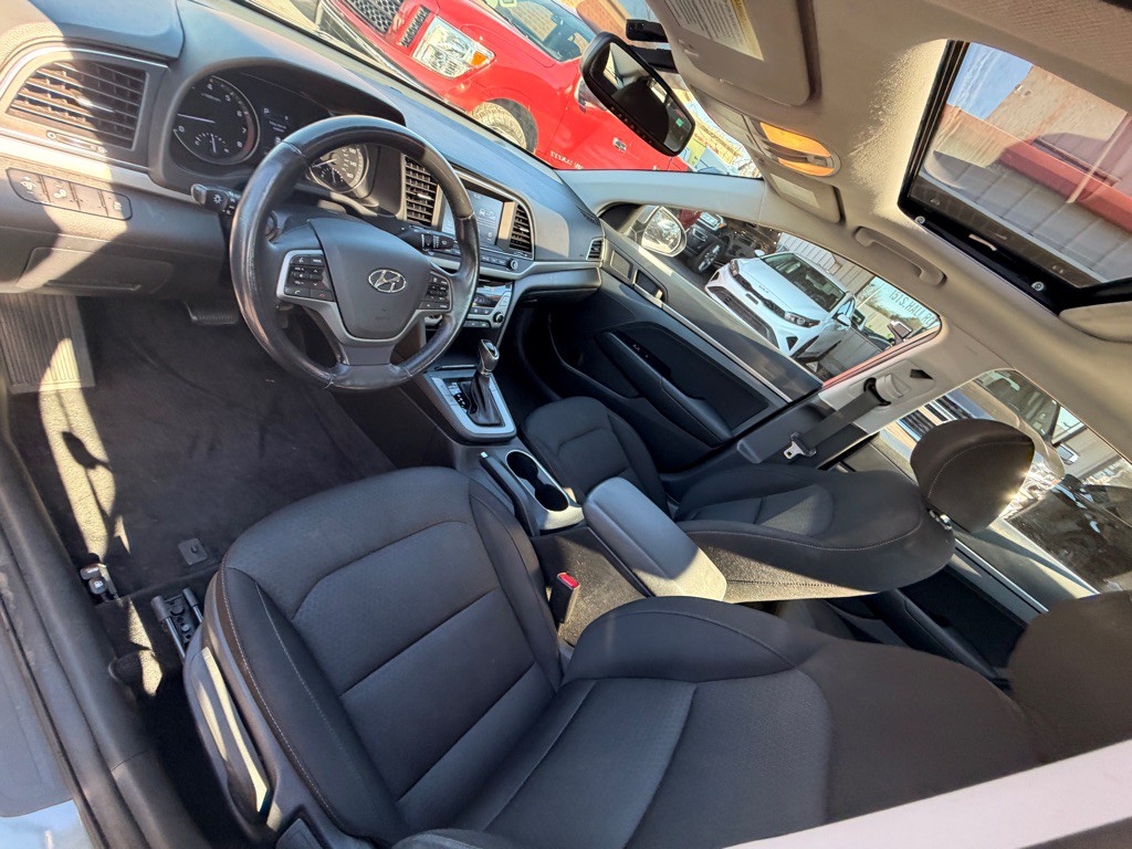 2018 Hyundai Elantra Image 9