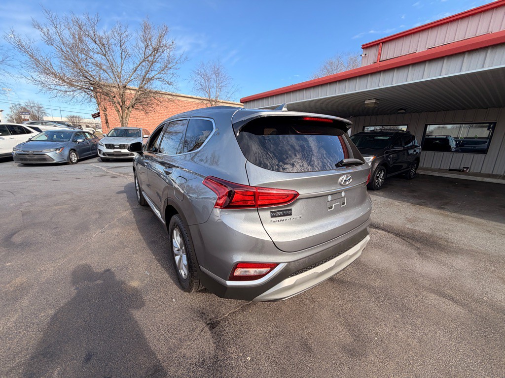 2019 Hyundai Santa Fe Image 4