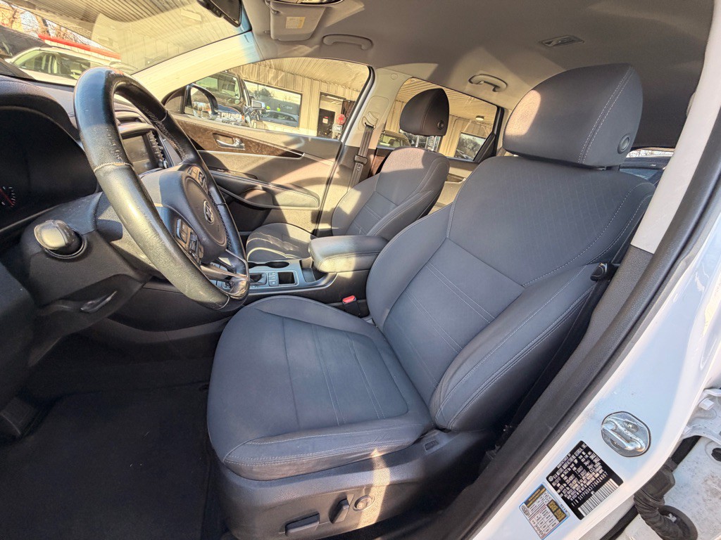 2018 Kia Sorento Image 8