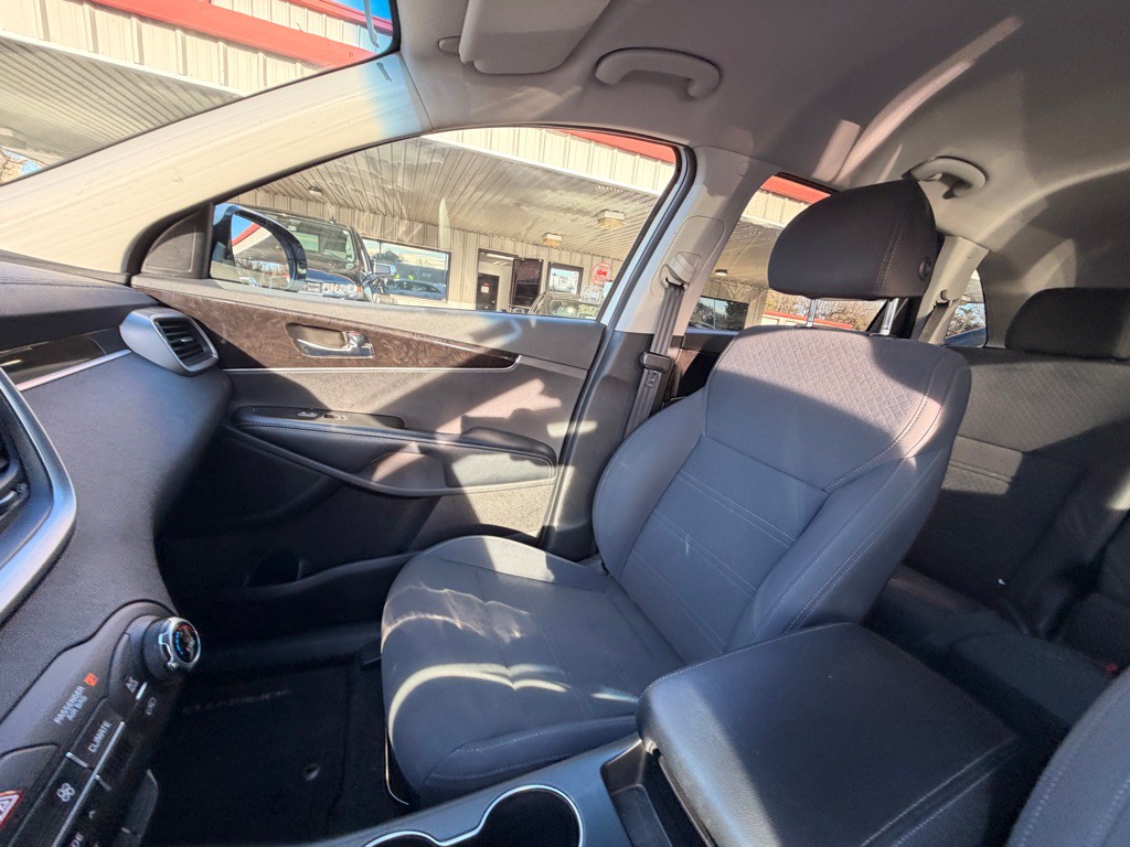 2018 Kia Sorento Image 9