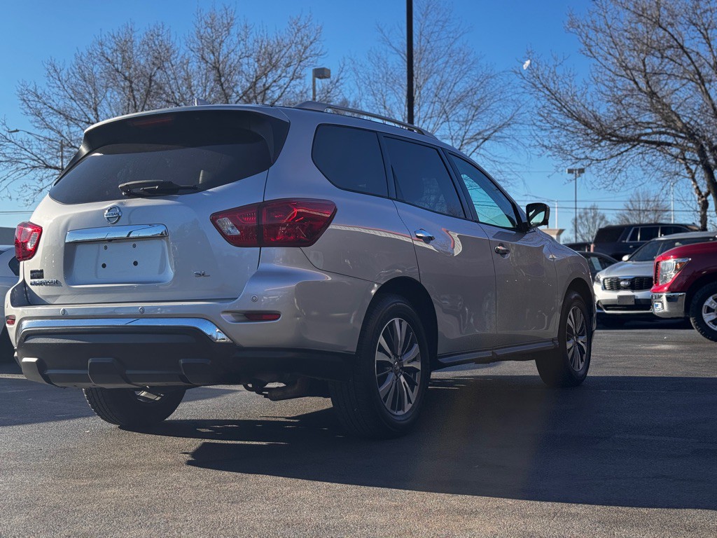 2020 Nissan Pathfinder Image 4