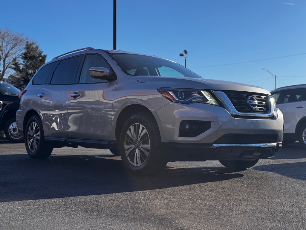 2020 Nissan Pathfinder Image 5