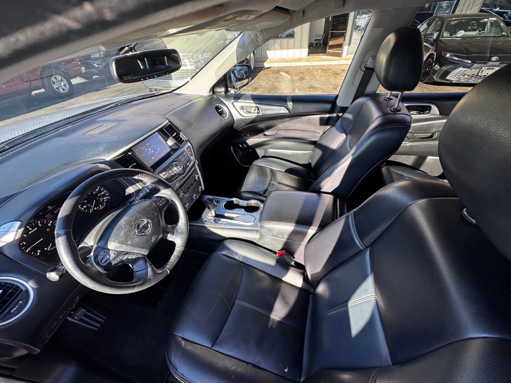 2020 Nissan Pathfinder Image 6