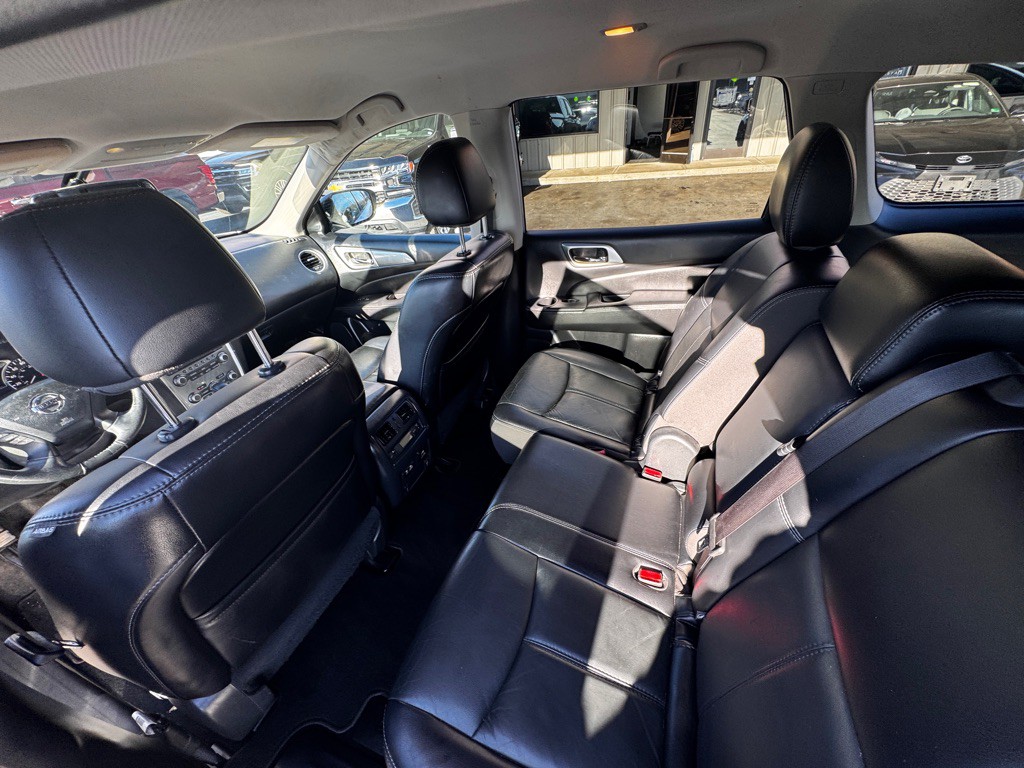 2020 Nissan Pathfinder Image 7