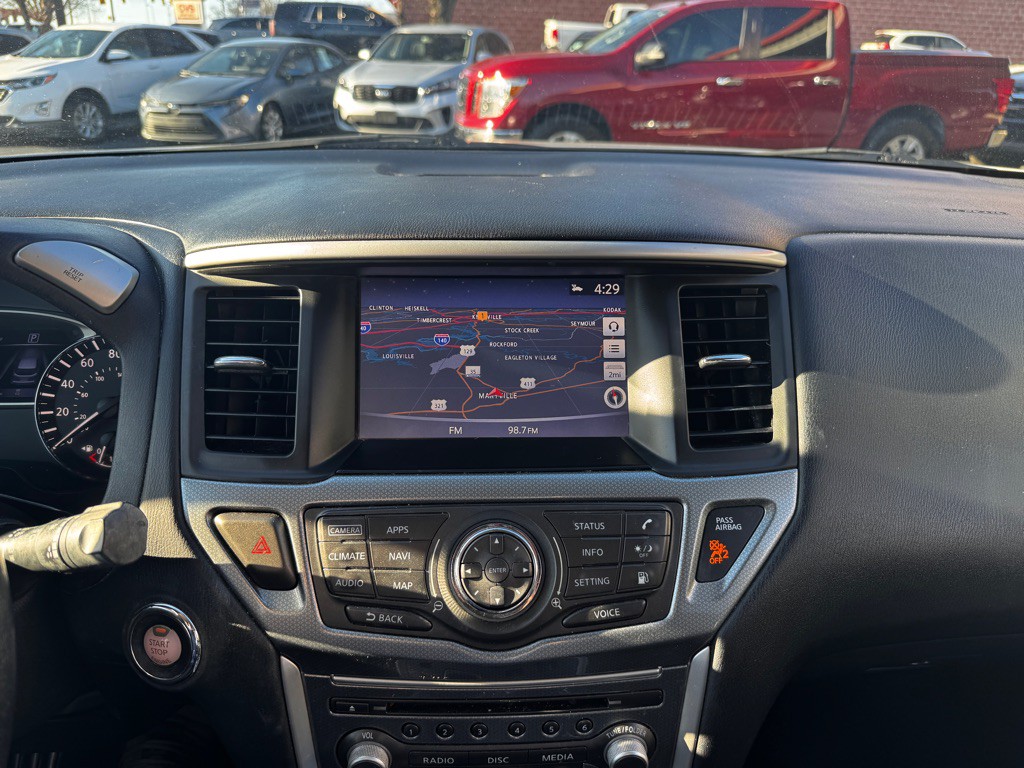 2020 Nissan Pathfinder Image 11