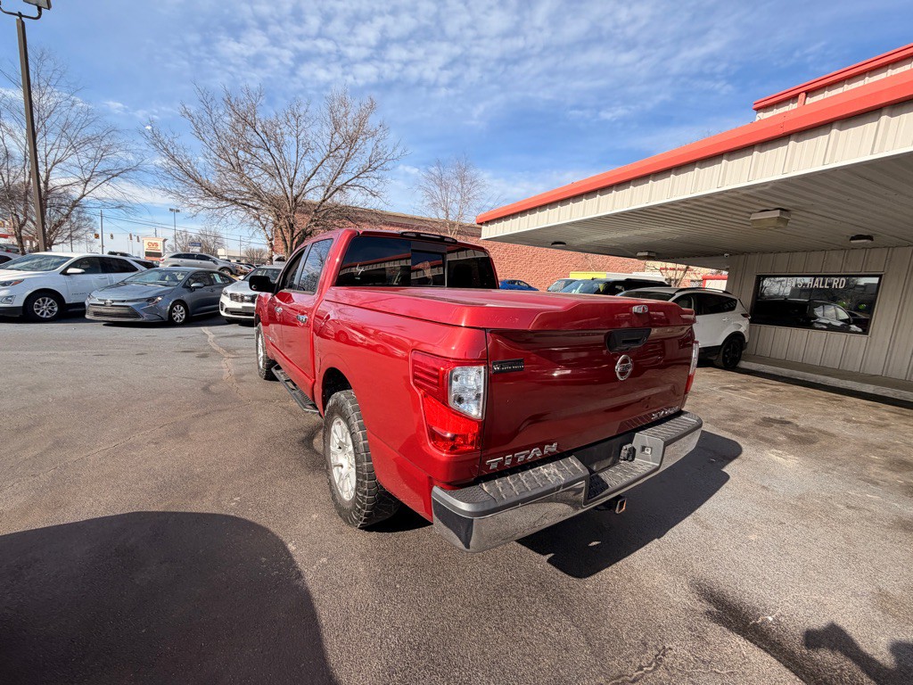2019 Nissan Titan Image 5