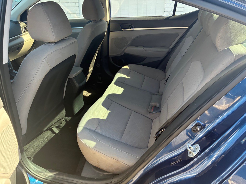 2019 Hyundai Elantra Image 8