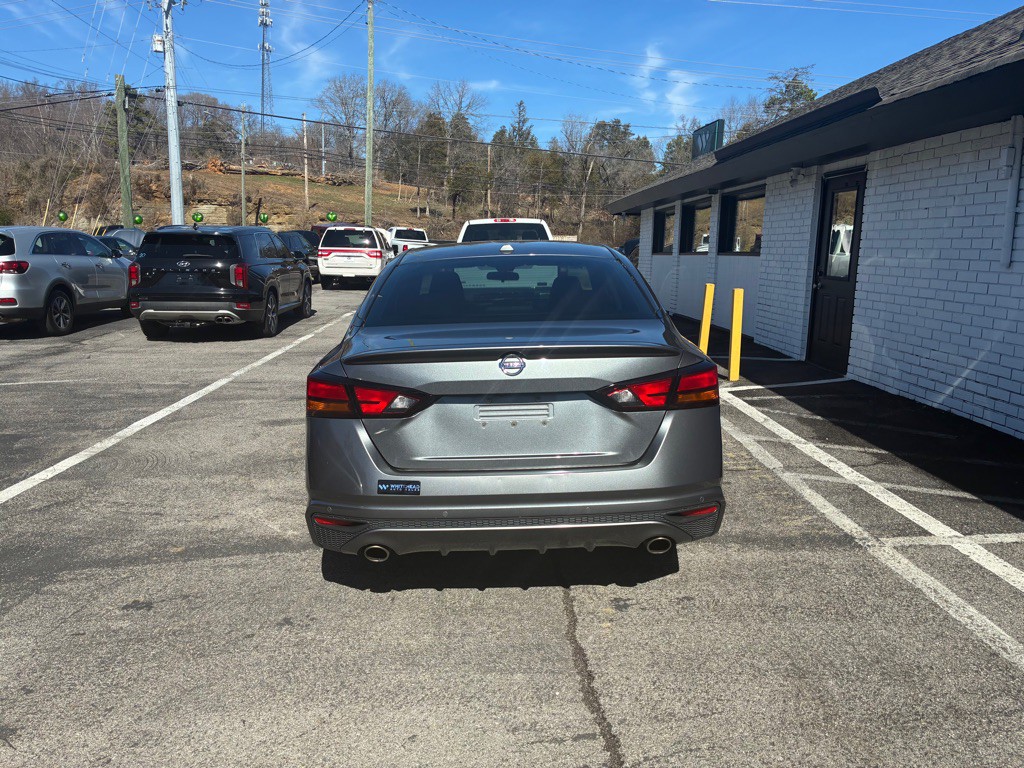 2020 Nissan Altima Image 6