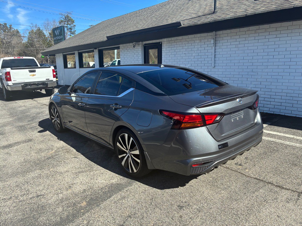 2020 Nissan Altima Image 7